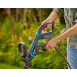 Gardena Akumulatorowy wielofunkcyjny odkurzacz AquaBrush patio 03/18 V P4A – zestaw