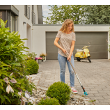 Gardena combisystem 2 w 1 – urządzenie do czyszczenia szczelin