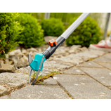 Gardena combisystem 2 w 1 – urządzenie do czyszczenia szczelin